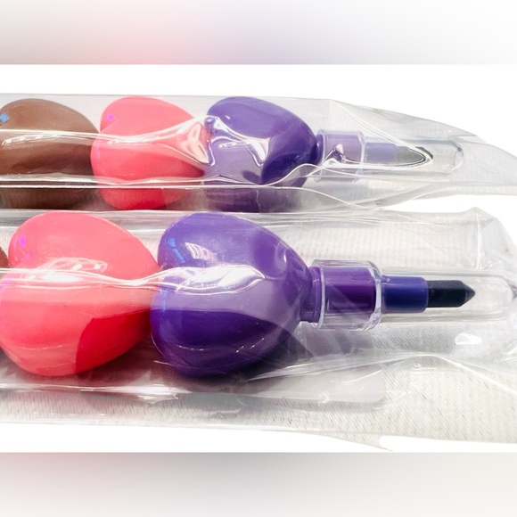 Creatology x Ooly Stackable Crayons & Fuzzy Poster Assortment Set - Picture 3 of 4